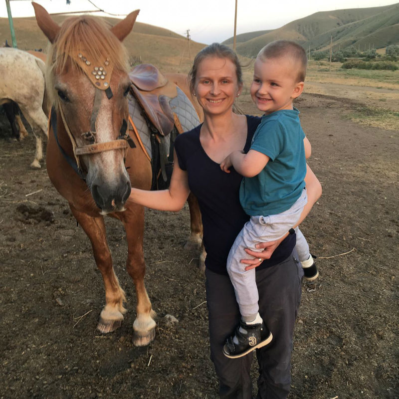 Развлечения на мысе Меганом в Крыму – конные прогулки